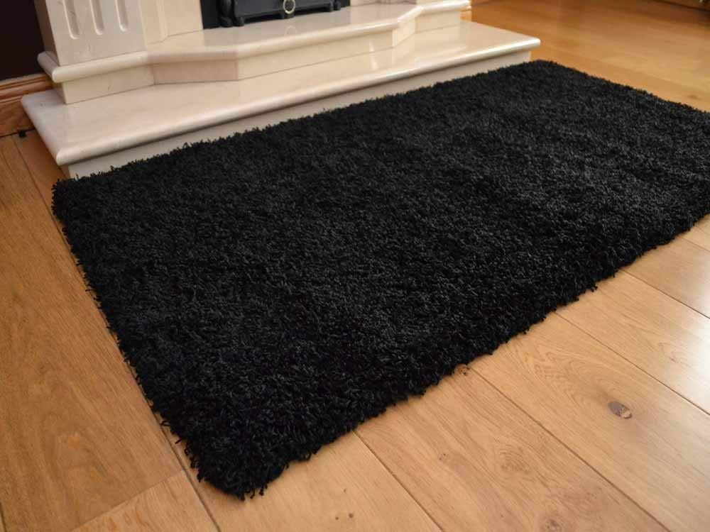 Soft Touch Shaggy Black Thick Luxurious Soft 5cm Dense Pile Rug. Available in 7 Sizes (120cm x 170cm)