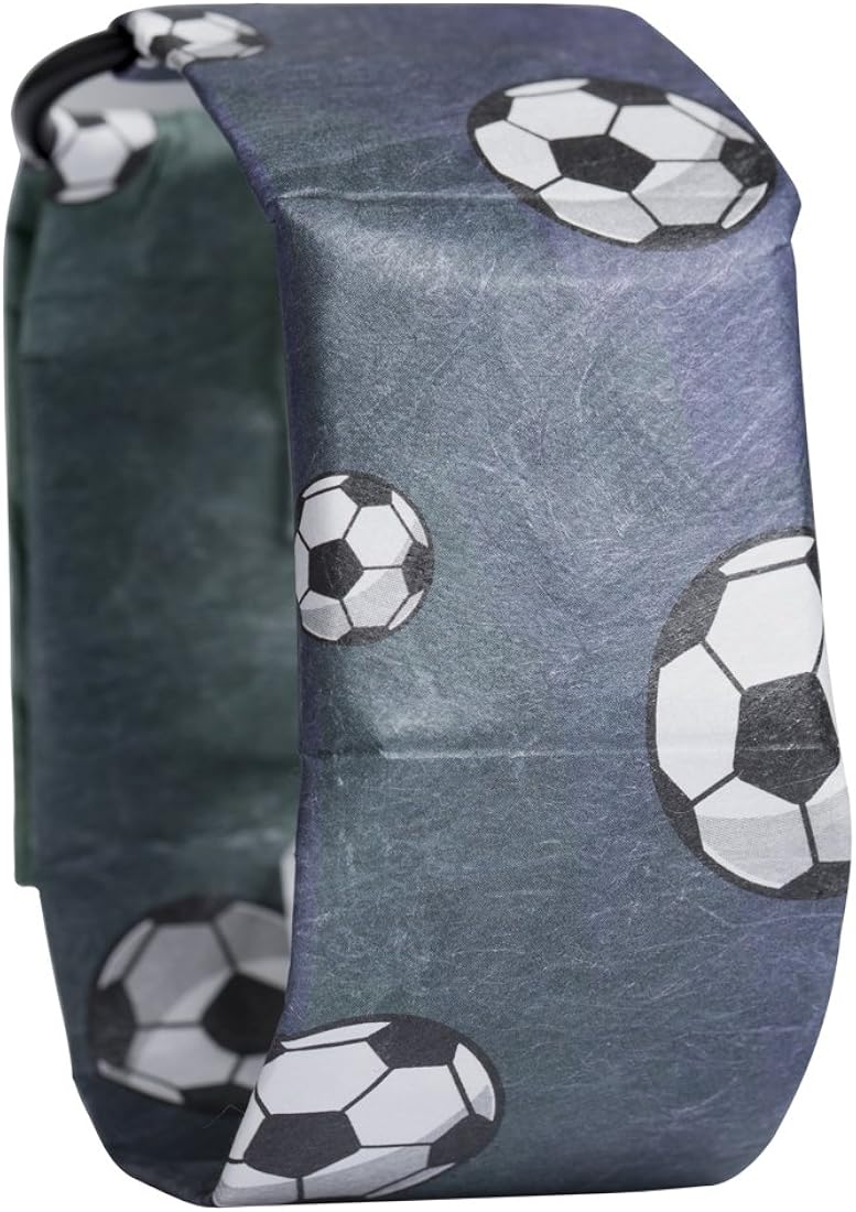 when was the first digital watch made