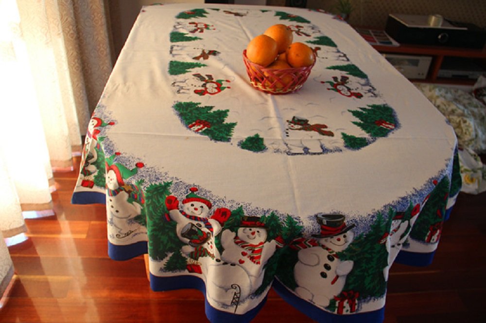 Best oval table cloth christmas