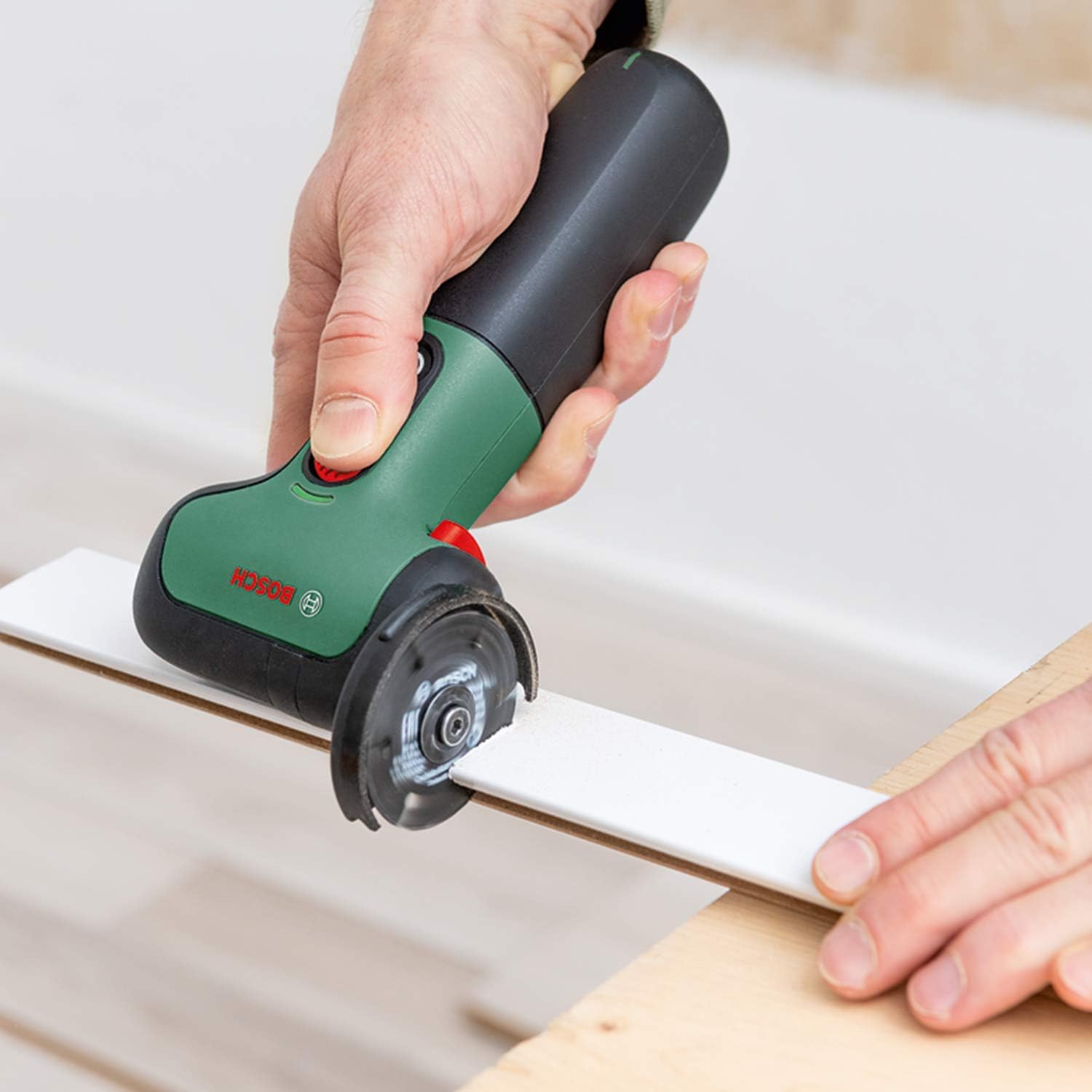 Bosch Cordless EasyCut&Grind (2.0 Ah Battery, 7.2 Volt, in Carton Packaging), Green - Image 3