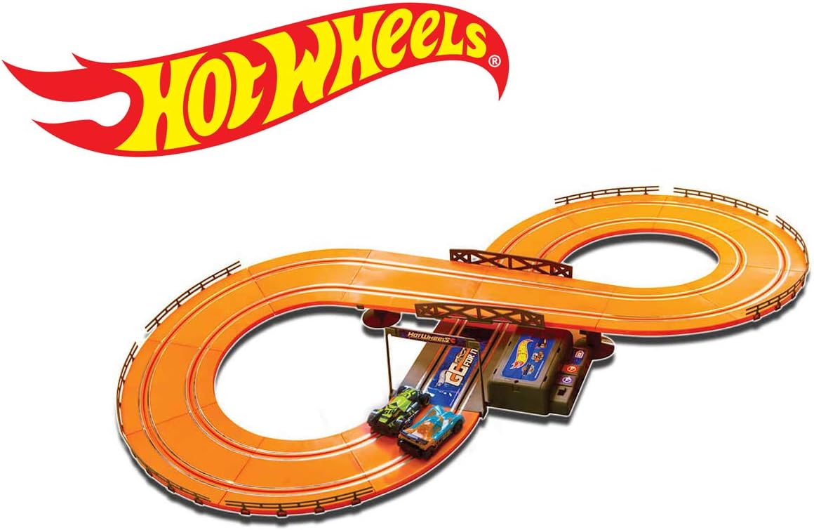 the hot wheels foldaway instant slot car raceway