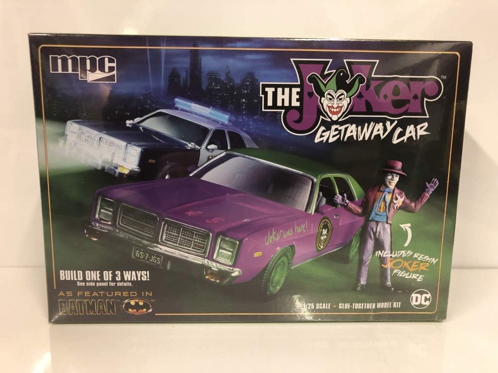 MPC 890 Joker Getaway Car 1977 Dodge Monaco Model Kit