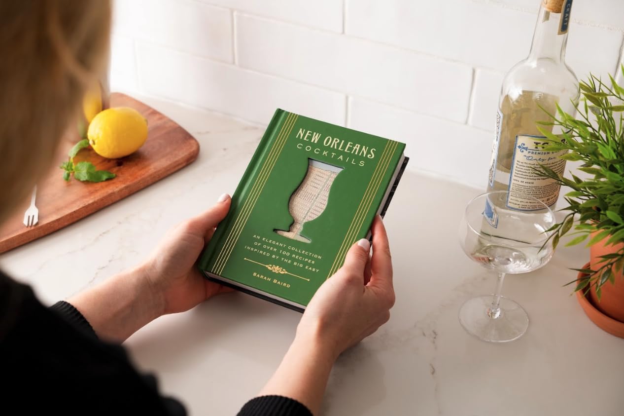 New Orleans Cocktails: An Elegant Collection of Over 100 Recipes Inspired by the Big Easy (City Cocktails)
