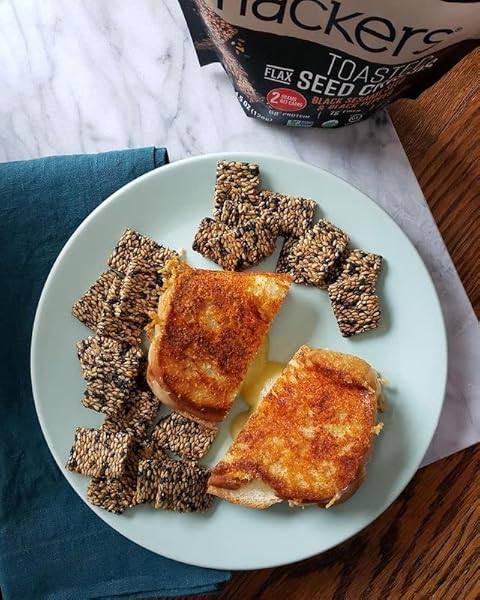 FLACKERS BLACK SESAME & BLACK PEPPER FLAXSEED CRACKERS, 4.5 OUNCE 1-PACK, ORGANIC, GLUTEN FREE, NON GMO, VEGAN, KETO SNACK, 2 NET CARBS
