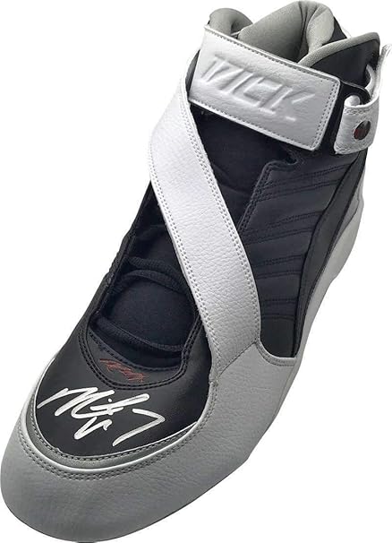 mike vick football cleats