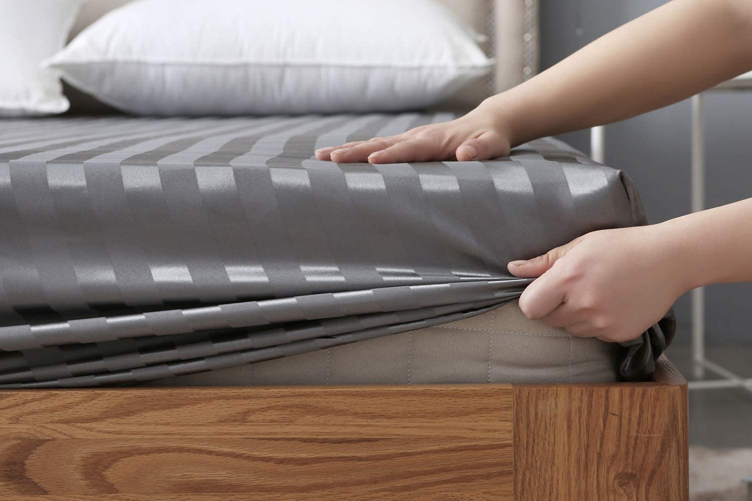 Fitted Sheet 100% Egyptian Cotton 600 Thread Count 16"/40CM Extra Deep Bottom Sheets - Satin Stripe White Grey Luxury Bed Sheets (Grey, King)
