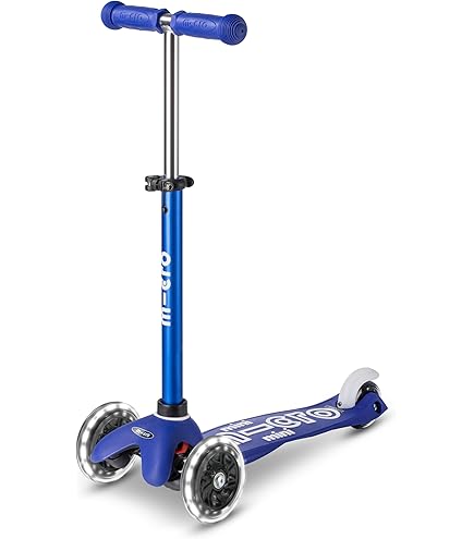 Amazon.com : Micro Mini Deluxe 3-Wheeled, Lean-to-Steer, Swiss