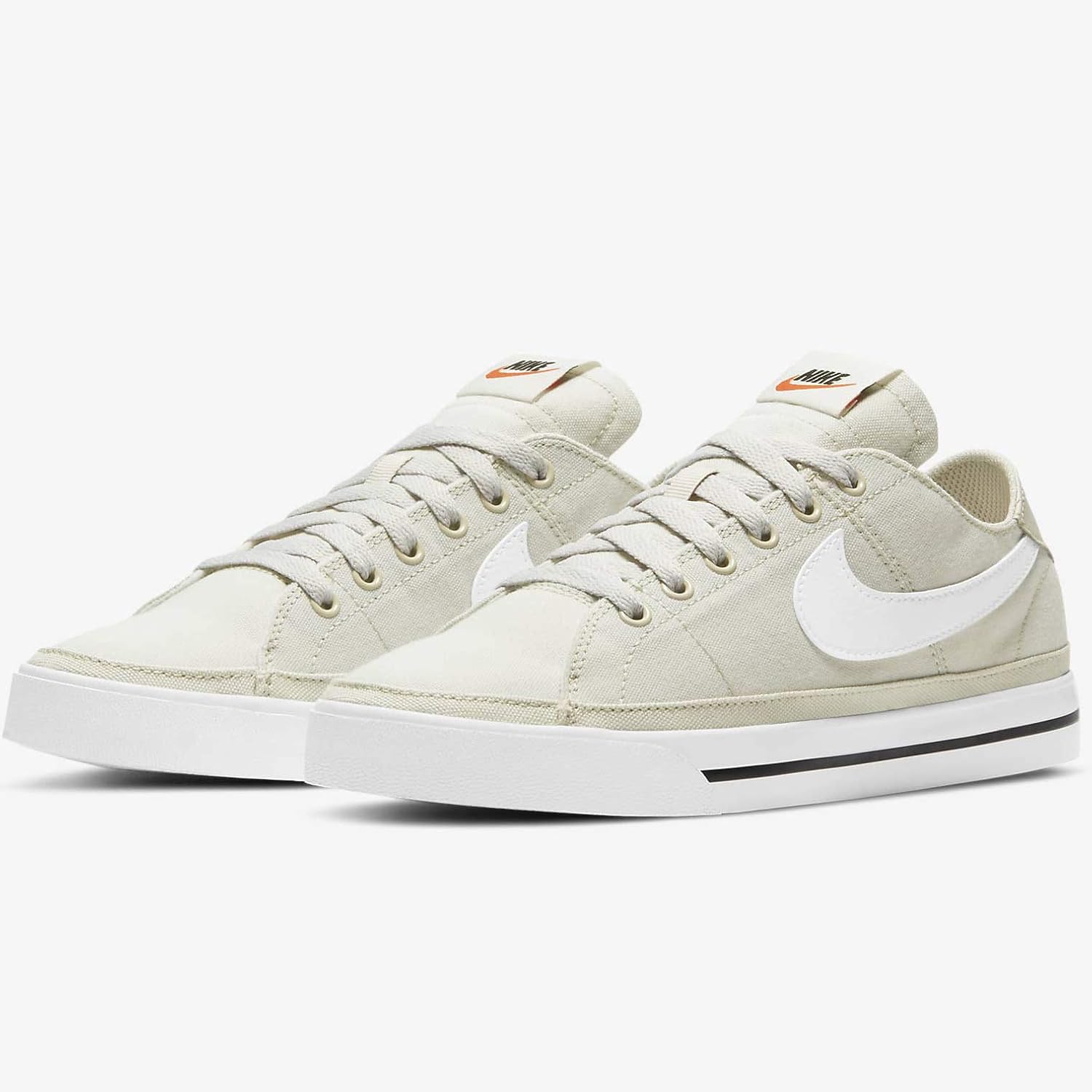 Amazon Co Jp ナイキ Nike コート レガシー キャンバス W Court Legacy Cnvs ライトボーン ブラック ホワイト Cz0294 002 国内正規品 スポーツ アウトドア