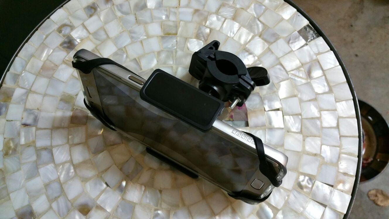 schwinn bike phone mount