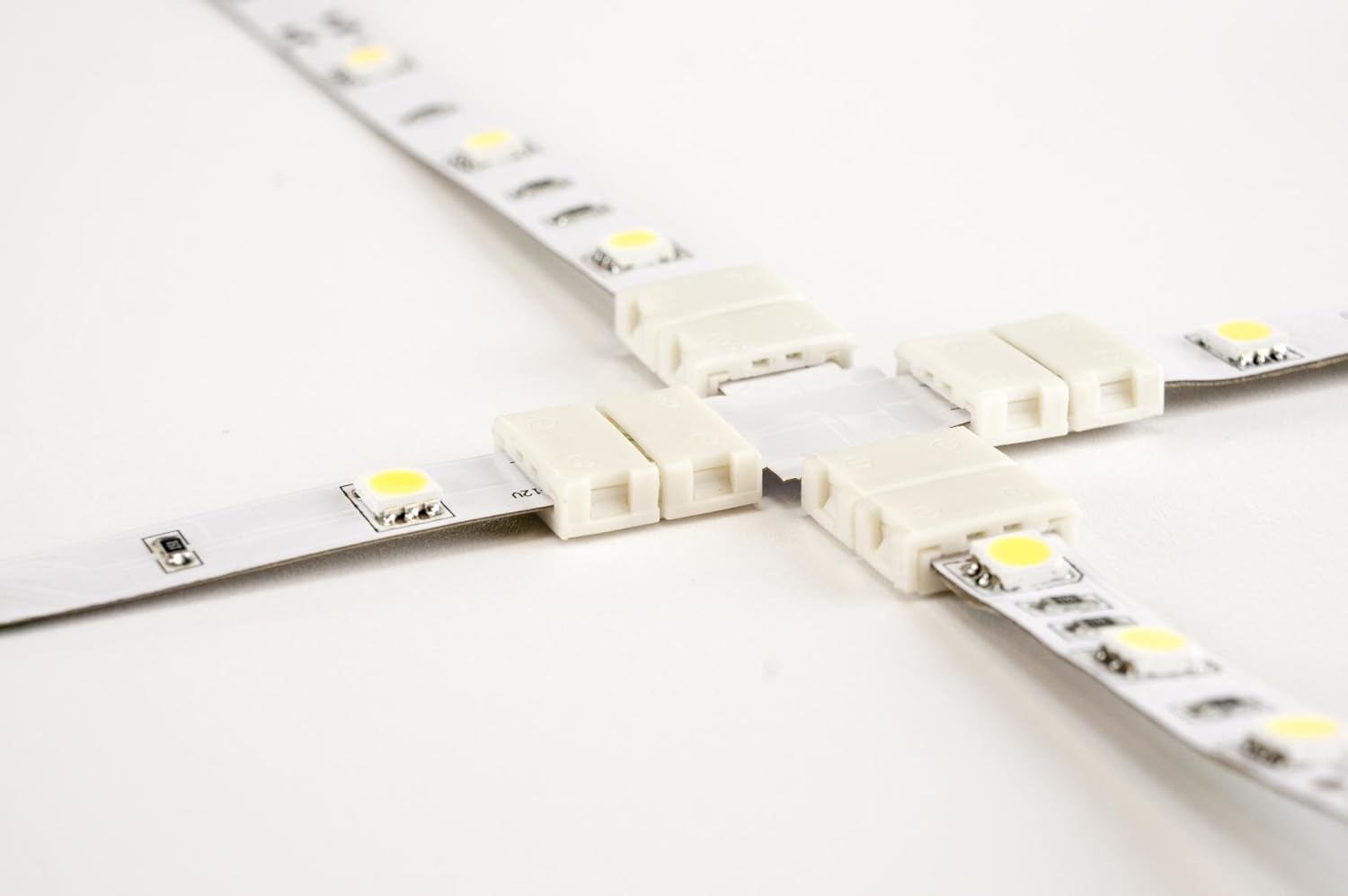 соединитель угловой для sp280. профиль алюминиевый угловой для светодиодной ленты соединитель 16 мм. соединитель угол 90 градусов внутренний для профиля sp261, пластик. угловой профиль для светодиодной ленты соединение 90. соединитель угловой коннектор коннектор соединитель для профиля 1616.