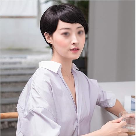 Amazon Co Jp Yf ファッション女性ウィッグストレート髪レディースガールショートボブニート前髪髪の中空ワイヤーナチュラルブラックカラーウィッグ ホーム キッチン