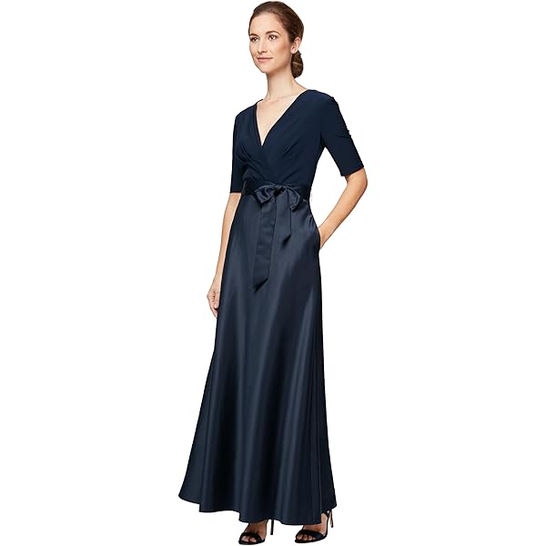 Amazon.com: Alex Evenings Women's 3/4 Sleeve Portrait Collar Stretch Lace  Bodice Mother of The Bride Dress (Petite and Regular Sizes) : Clothing,  Shoes & Jewelry