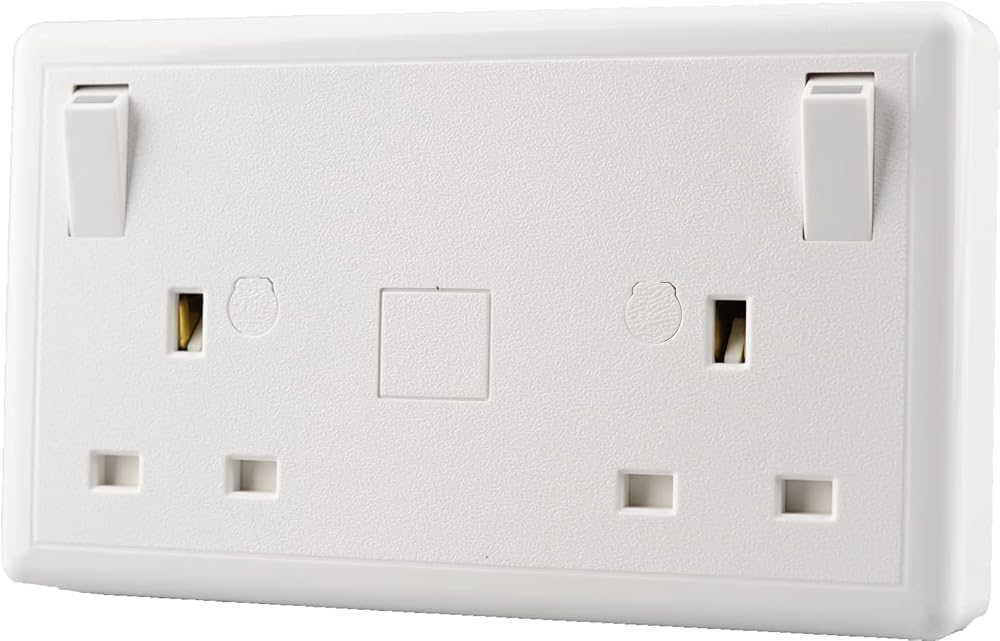 WK Electrical 1 to 2 Gang Switched Power Socket Converter White Moulded Type G