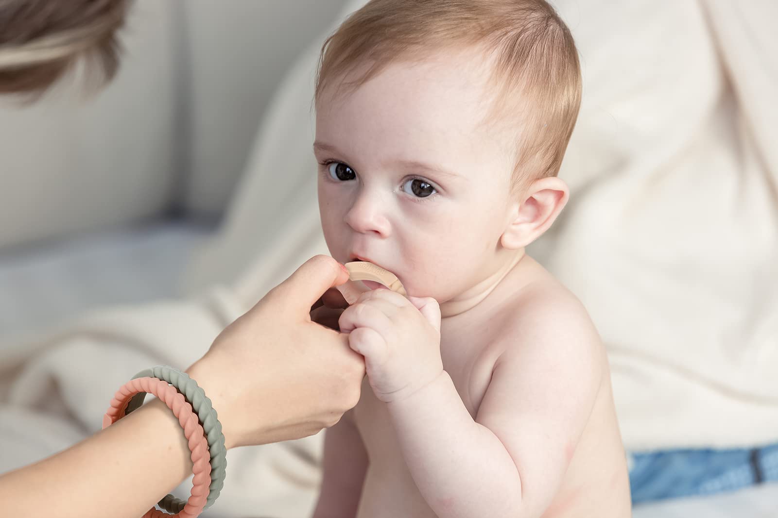 Socub Silicone Baby Teether Toy, 4 Pack BPA Free Soft Silicone Teether Bracelets for 3+Month Babies, Wearable as Bracelets, Baby Chew Toy (Sage/Ether/Muted/Apricot)
