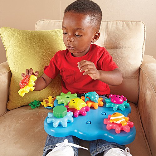 LEARNING RESOURCES Essentials Ocean Wonders Build & Spin Playset (17 Piece)