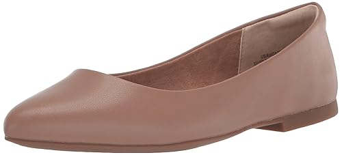 Amazon Essentials Women's Pointed-Toe Ballet Flat, Brown, 10 Wide