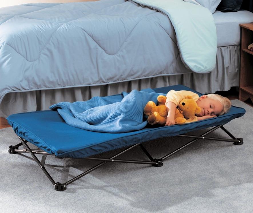 Regalo Swing Down Bed Rail Guard, with Reinforced Anchor Safety System