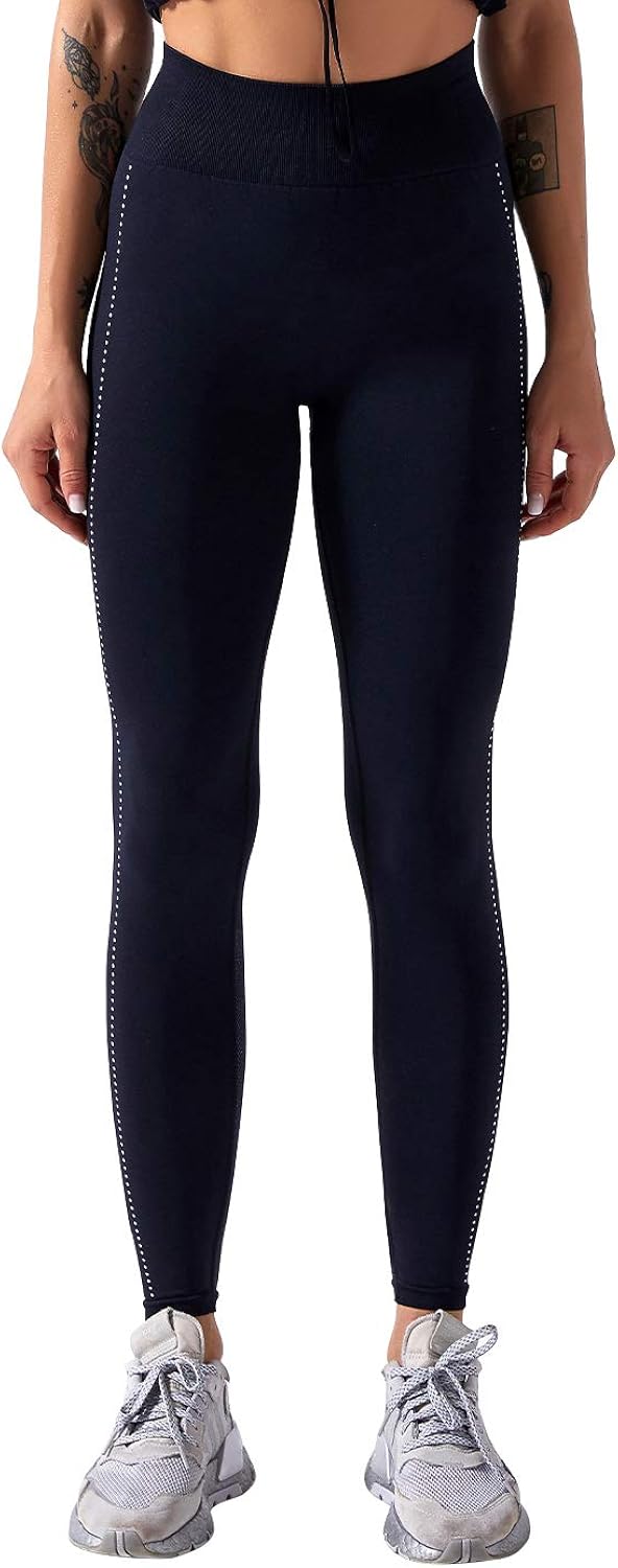 oversized black sunglasses