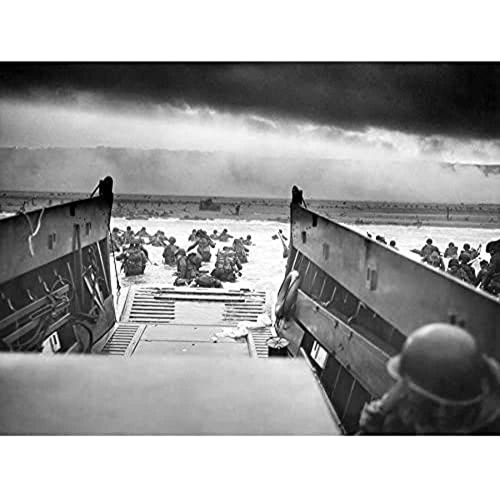 Sargent WWII War US Soldiers Into Jaws Death D-day 1944 Photo Unframed Wall Art Print Poster Home Decor Premium