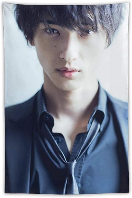 Amazon Co Jp 横浜流星タペストリー インテリア 壁掛け おしゃれ 室内装飾 多機能 寝室 カーテン おしゃれ 個性ギフト 新築祝い 結婚祝い プレゼント ウォール アート 100 150cm ホーム キッチン