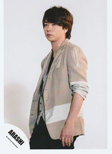Amazon 櫻井翔 嵐 公式生写真 Power Of The Paradise 衣装ベージュ 白 黒 目線若干左 口閉じ アイドル 芸能人グッズ 通販