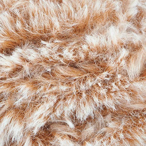 NICEEC 2 Skeins Super Soft Fur Yarn Chunky Fluffy Faux Fur Yarn Eyelash