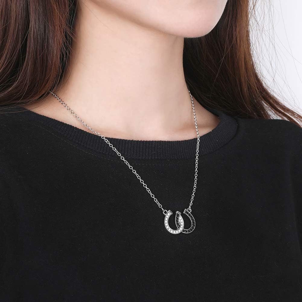 Lemegeton Lovely White and Black Double Horseshoe Pendant Necklace Crystal Crystal, White/Black Crystal, Einstellbar - Image 4