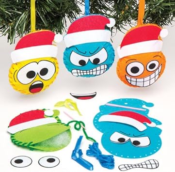Immagini Natale Buffe.Baker Ross Kit Da Cucito Per Decorazioni Natalizie Con Faccine Buffe Da Appendere Per Bambini Da Decorare Ed Esporre Giocattolo Creativo Natalizio Fai Da Te Per Bambini Confezione Da 3 Amazon It