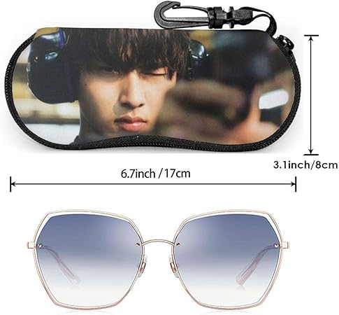 Amazon Co Jp ポータブル メガネケース 山崎賢人 ファッション ジッパー フック メガネケース サングラスケース ホーム キッチン