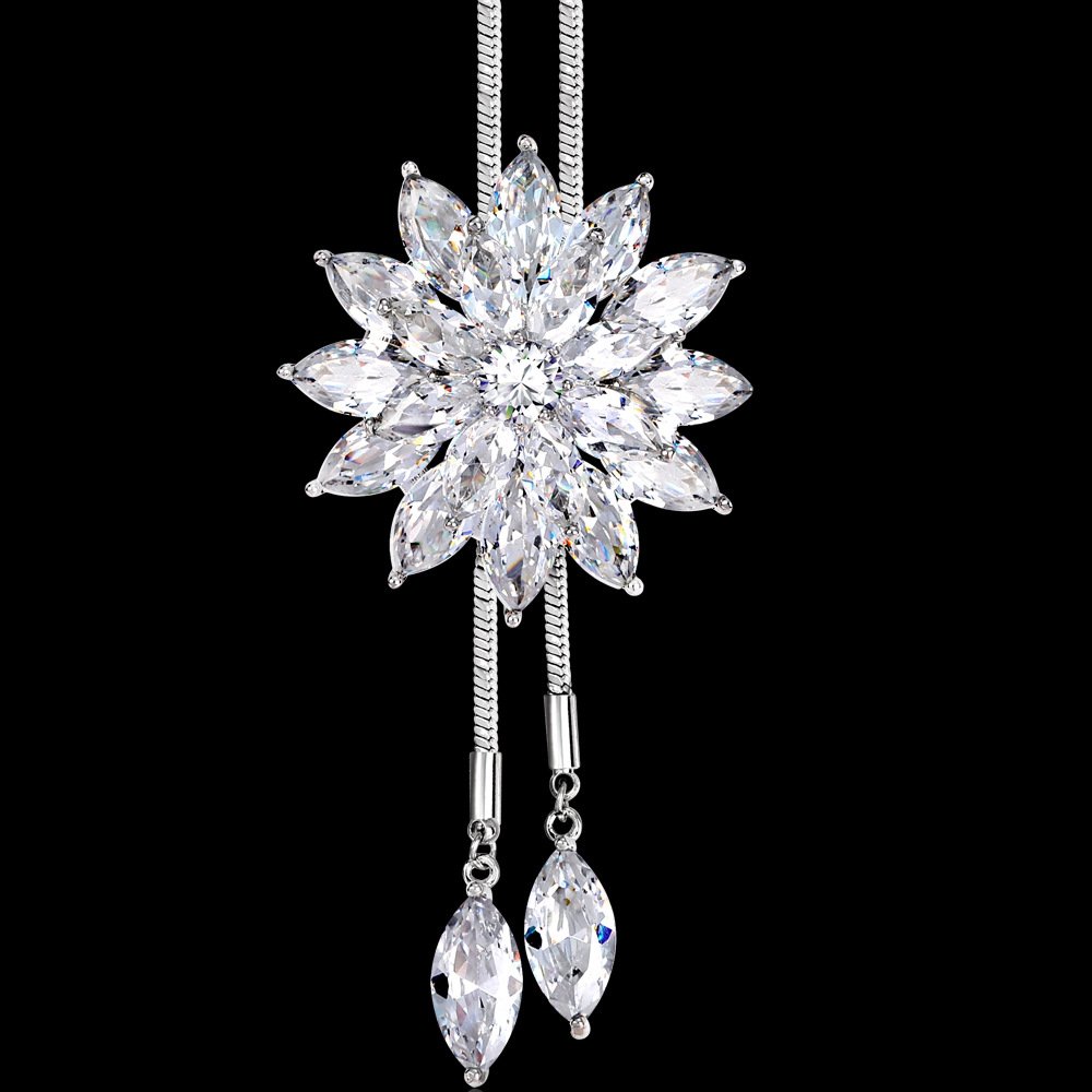 Women Crystal Necklace Snowflakes Pendant Jewelry White Gold Plated Long Chain Sweater Necklace Winter Outfit Decorations
