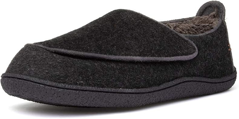 clarks relaxed style slippers