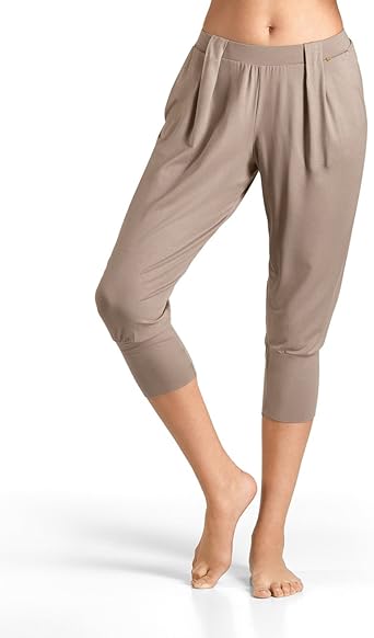 high waisted three quarter length trousers