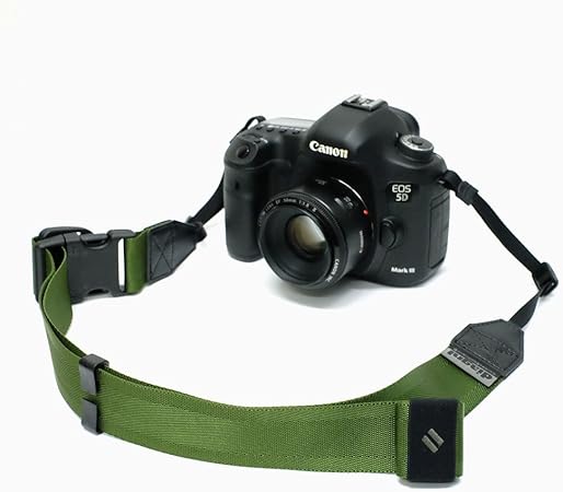 Amazon Diagnl ダイアグナル 伸縮自在の速写ストラップ ニンジャカメラストラップ ショートタイプ 38mm幅 Ninja Camera Strap Short Fit 38mm Olive カメラ 双眼鏡用ストラップ ホルダー 通販