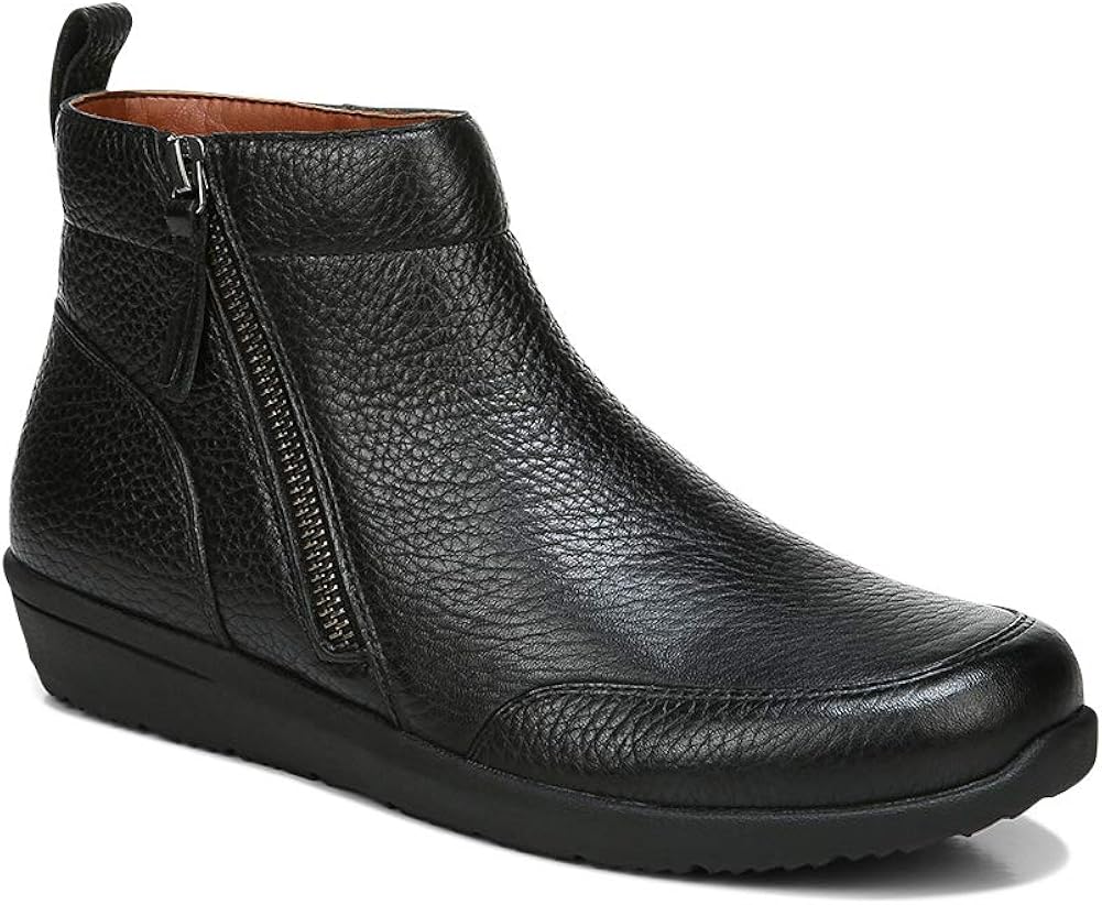 carhartt x clarks wallabees