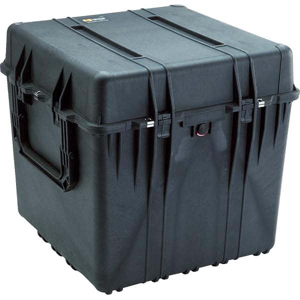 Amazon.com: Pelican 0370 Case With Foam (Black) | Watertight cube