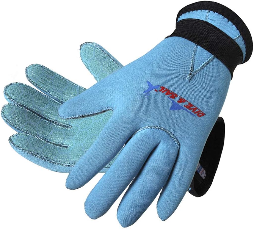 guanti in neoprene per il nuoto