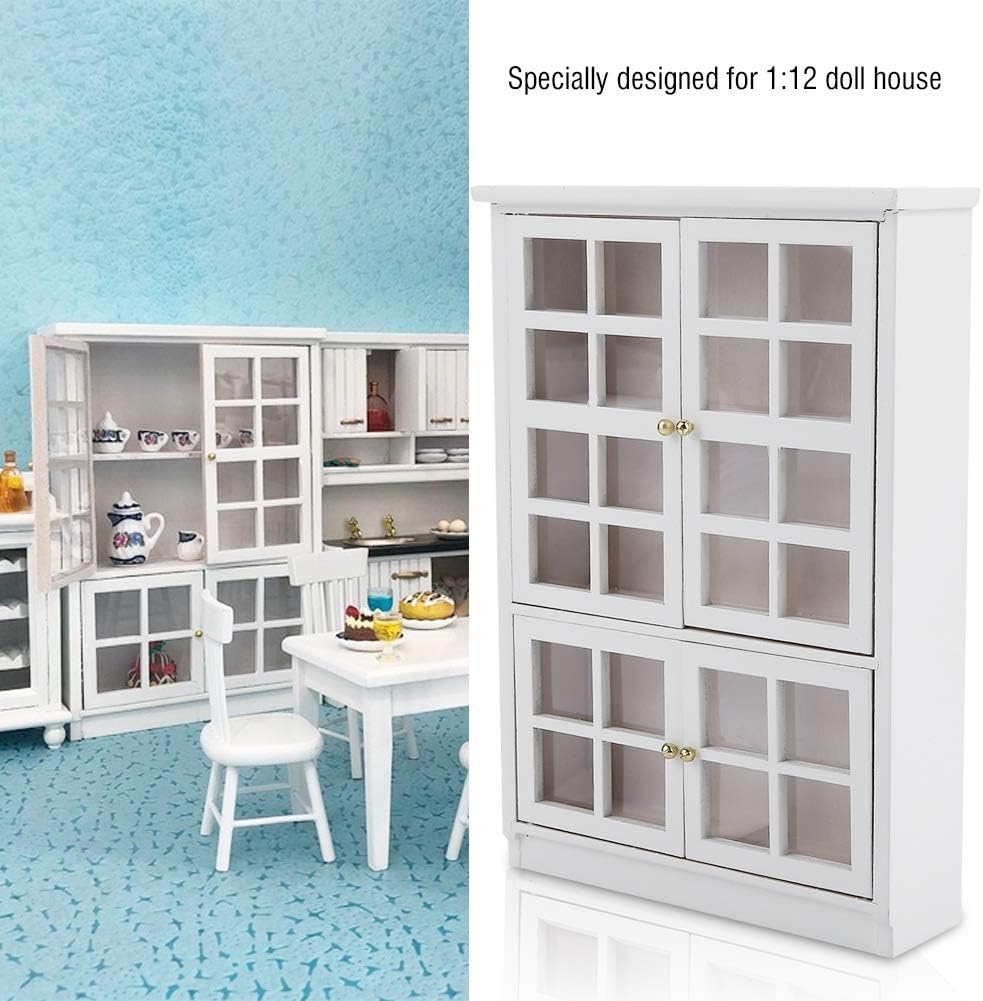 muebles y accesorios para casa de muñecas