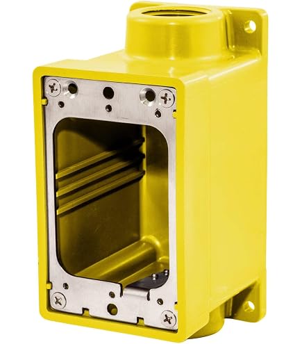 Amazon.com: Hubbell HBL60CM83A 60cm83a Fd Box 3/4 Npt : Tools
