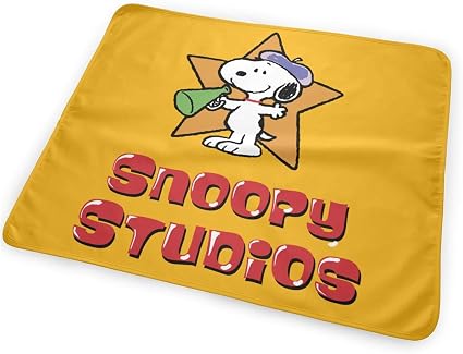 Amazon Snoopy スヌーピー 5 おむつ替えシート ベビーマット ベビー用品 防水シート オムツ替え 衛生用品 防水シート収納 洗濯可 通気性 出産準備 保育介護 赤ちゃん 就寝おしっこ漏れ プレゼント ベビー用品 65cm 80cm おむつ取替えマット ベビー マタニティ 通販