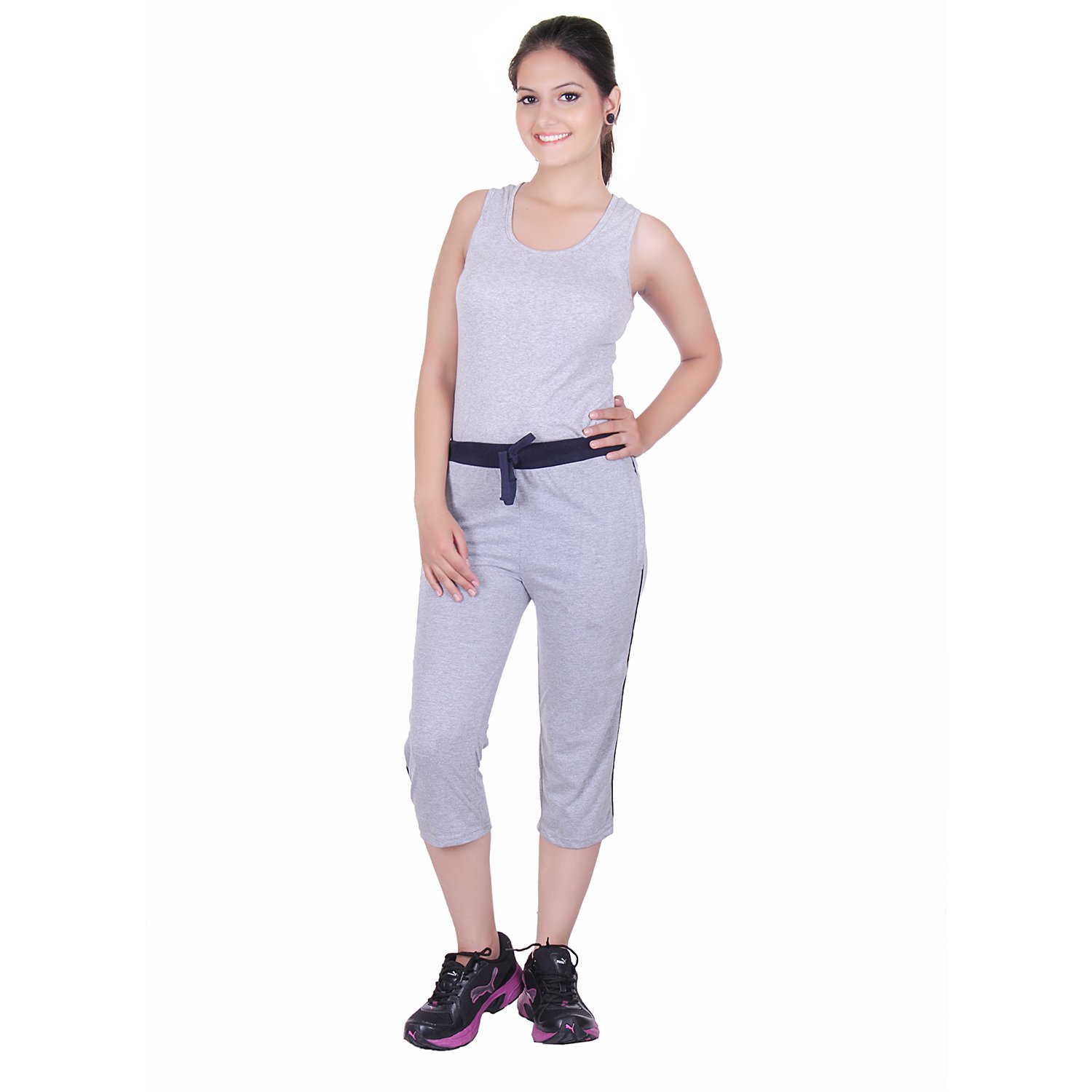 dfh women's relaxed fit capris