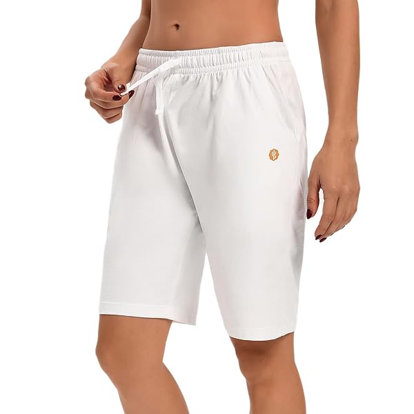 LUCKYCATCUS WOMEN’S BERMUDA SHORTS JERSEY SHORTS WITH POCKETS YOGA WALKING ATHLETIC LONG SHORTS FOR WOMEN KNEE LENGTH (WHITE, XS)