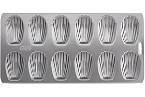 Chicago Metallic 26631 12-Cup Nonstick Madeleine Pan
