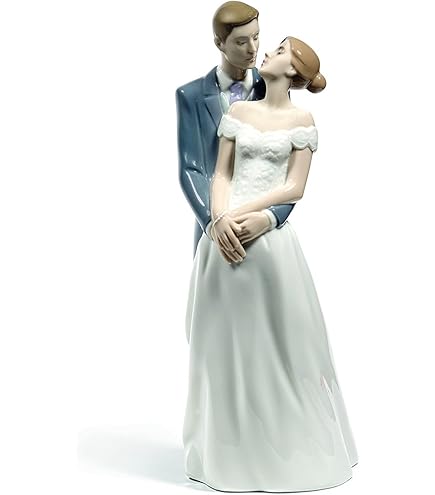 Amazon.com: Lladro Porcelain Wedding Day Couple Bride