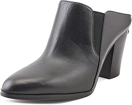 black closed toe clogs