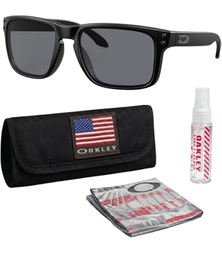 Amazon.com: Oakley Holbrook Sunglasses Matte Black with Prizm