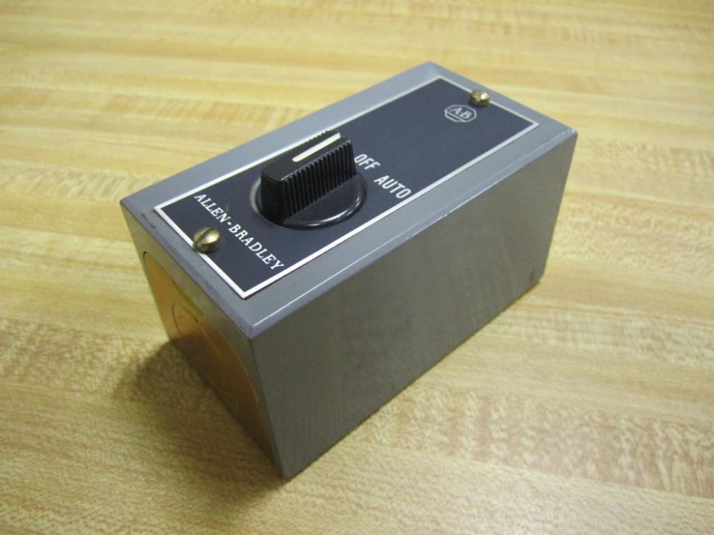 ALLEN BRADLEY 800SR3SX HandOffAUTO, SELECTOR Switch, Standard Duty