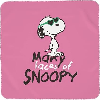 Amazon Co Jp Snoopy スヌーピー おくるみ 毛布 ブランケット 新生児バスタオル ベビーブランケット ひざ掛け 暖かい 敏感肌適合 静電気防止 授乳ケープ 赤ちゃん 出産祝い 退院用 プレゼント 90x90cm ベビー マタニティ