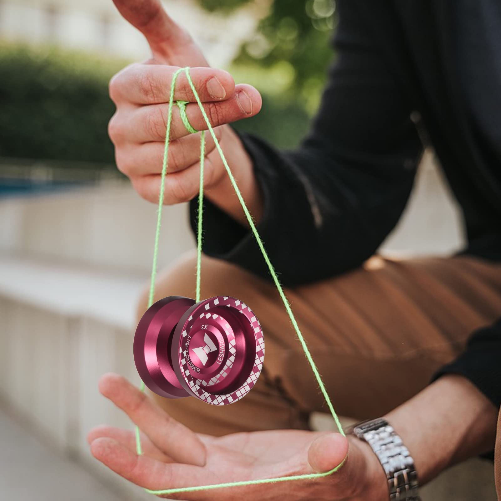 LESHARE Unresponsive Yoyo Professional [Responsive Bearing Included Auto Return] with Ball Bearing Mosaic Extraordinary Yo-Yos Ball Sleeper Yoyos, Red