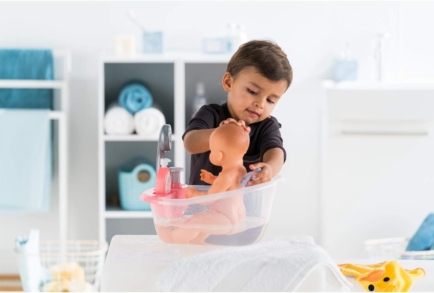 Rose Corolle Emma Fait Pipi Poupon Pot Et Tetine Poupees Et Poupons Jeux Et Jouets Helpacreche Co Za