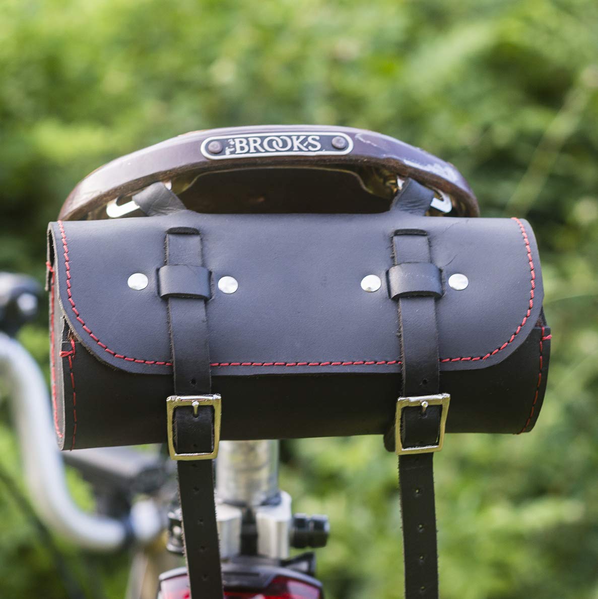 Classic Saddle / Handlebar Round Bag Genuine Leather BLACK / RED For Bike Tools ROL-BL-RED